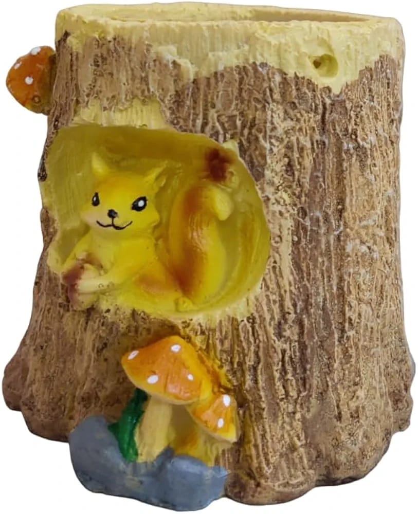 Handcrafted Resin Wooden Look Squirrel 🐿️ & Mushroom 🍄 Planter/Flower Pot For Table Top Decorative Gardening Pot for Living Room, Home & Office Decor (Size 9cmx10cm)