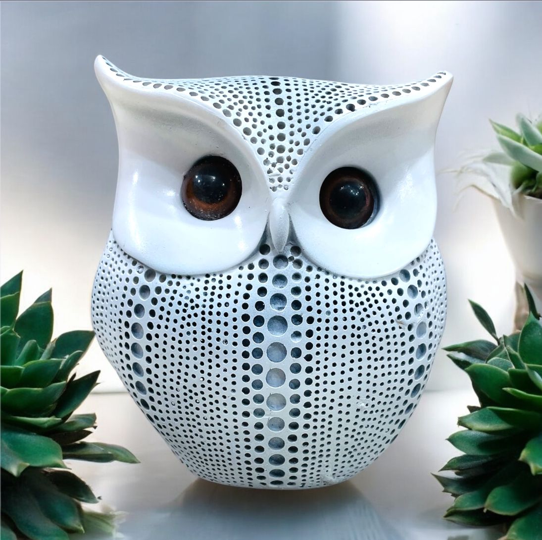 Silver Handcrafted Resin Classy Owl