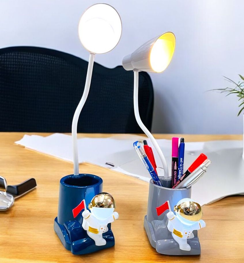 Astronaut Table Lamp With Pen Holder